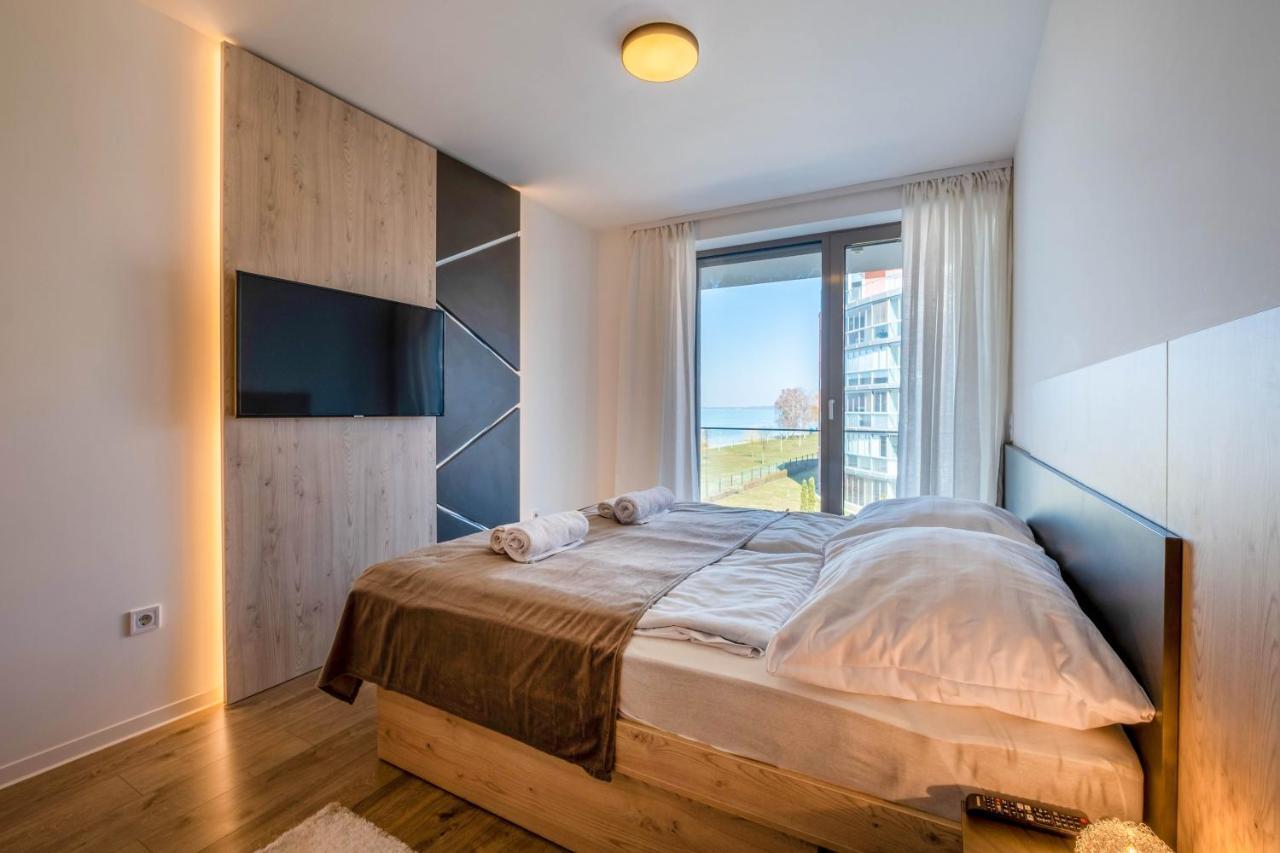 Myflat Coral Beach Apartment Siófok Exteriör bild
